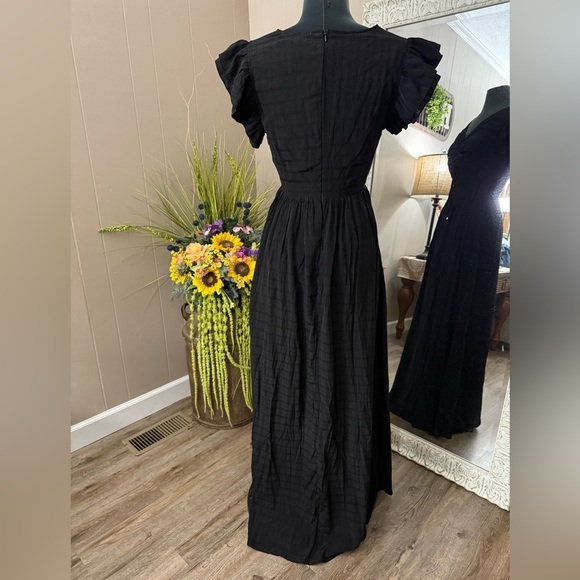 Entro • Ruffle Sleeve Cut Out Maxi Dress - Picture 10 of 15